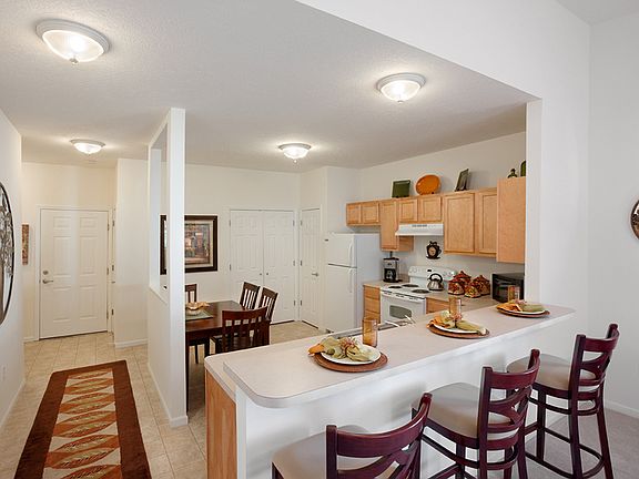 Large Kitchens with Breakfast Bar and Room for a Table