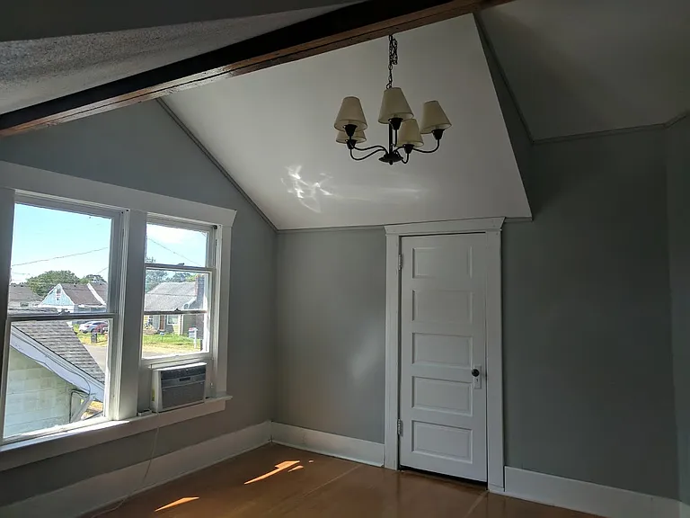 Lots of storage in the Primary, including your walk in closet!
