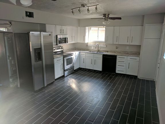 5th image of 3426 Matador Dr