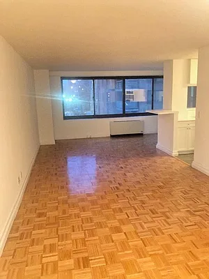 Rented by Olnick Organization | media 3