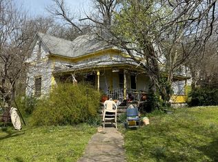400 1st St, Anderson, MO 64831
