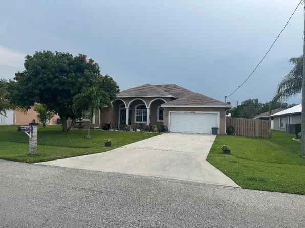 5760 NW Cleburn Drive, Port St Lucie, FL 34986