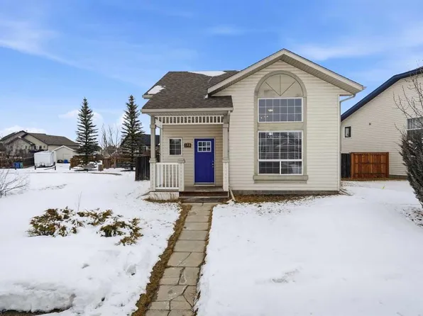 159 SW Lanterman Close, Red Deer, AB T4R 3N8