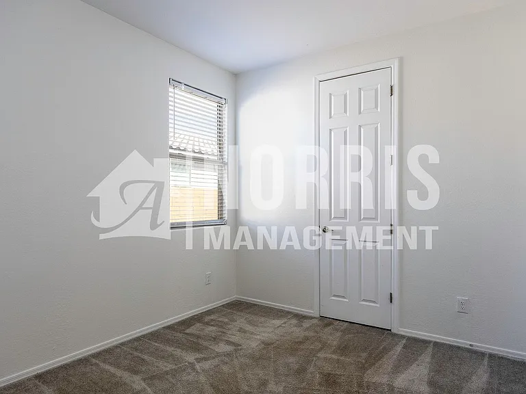 336 E Hawaii Dr — Photo 19