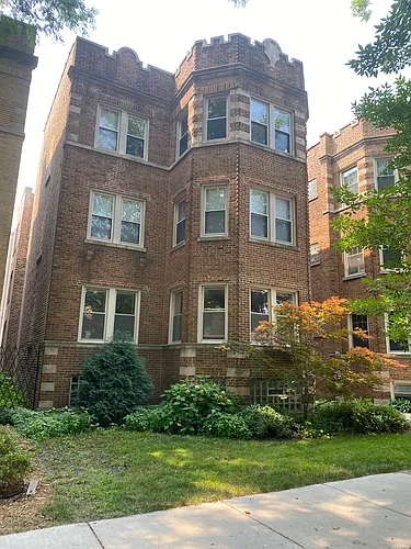 2025 W Berwyn Ave #2 Photo 1 2025 W Berwyn Ave #2 Photo 1