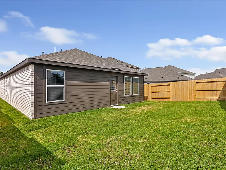 917 Capracotta Dr — Photo 33
