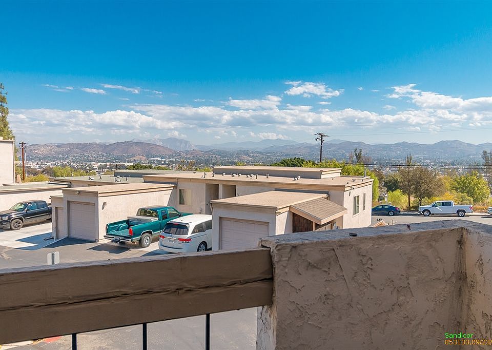 1st image of 350 Travelodge Dr