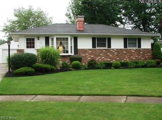 331 Canterbury Ct, Elyria, OH 44035