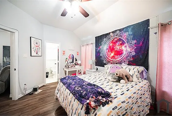 5810 Misty Island Ct — Photo 35