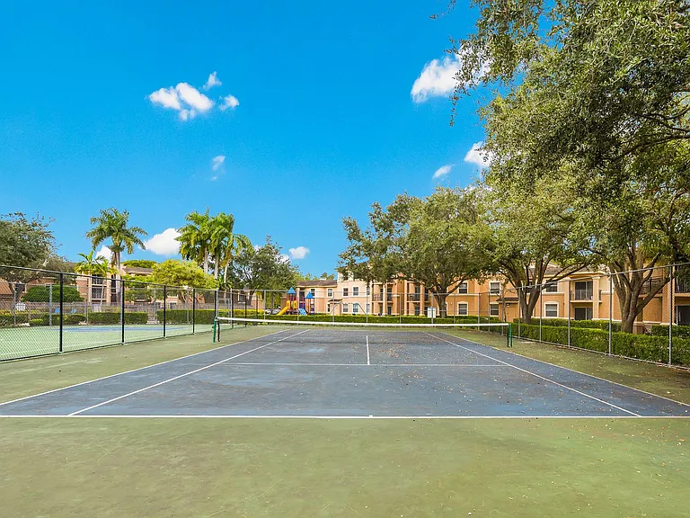 Pembroke Pines Landings Apartments — Photo 44