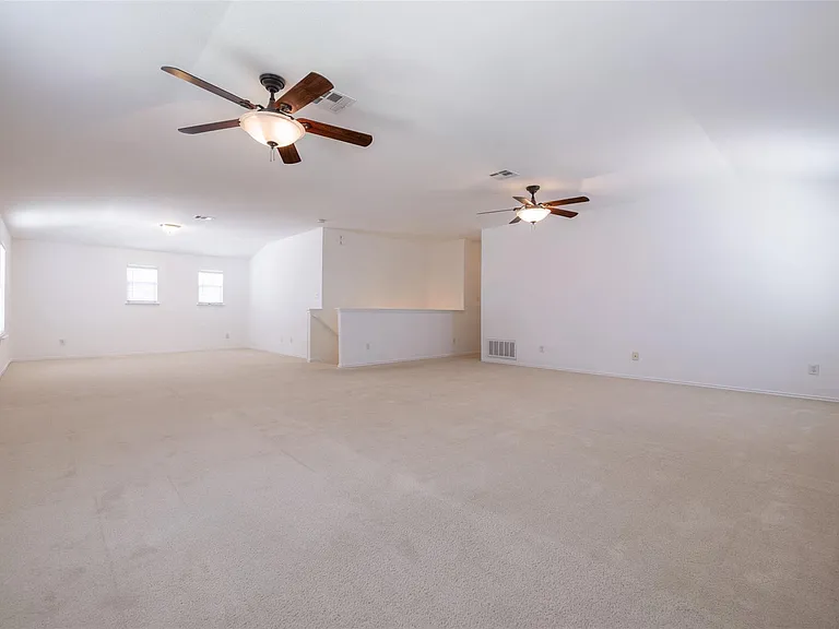 521 Paladen Pl — Photo 13