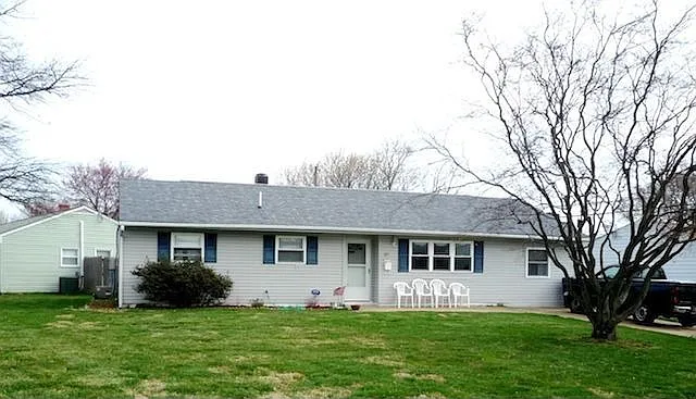 101 Kingswood Rd photo 1