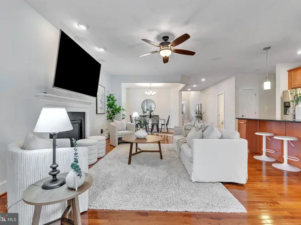 411 Kosmill Dr, Millersville, MD 21108