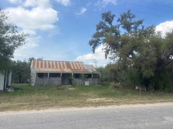 34 County Road 380, Rocksprings, TX 78880