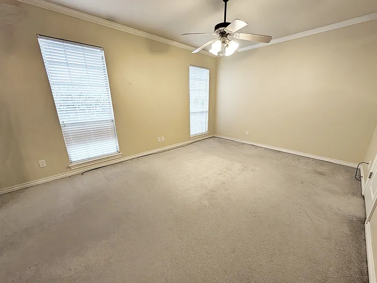 17115 Cedar Dr — Photo 9
