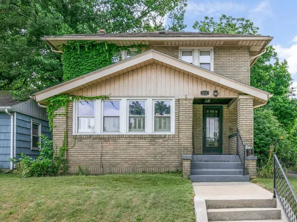 818 E Eckman St, South Bend, IN 46614