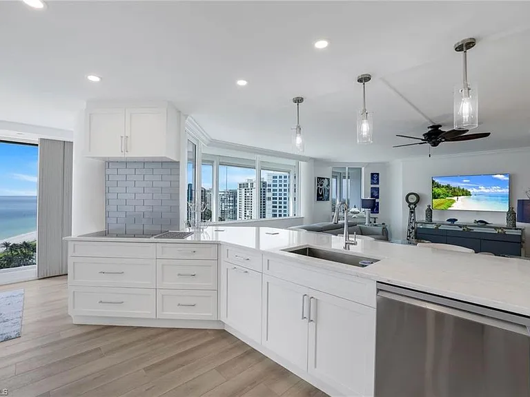 4041 Gulf Shore Blvd N #1705 — Photo 11