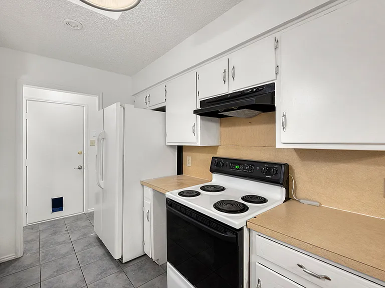 6436 Ridglea Dr — Photo 11