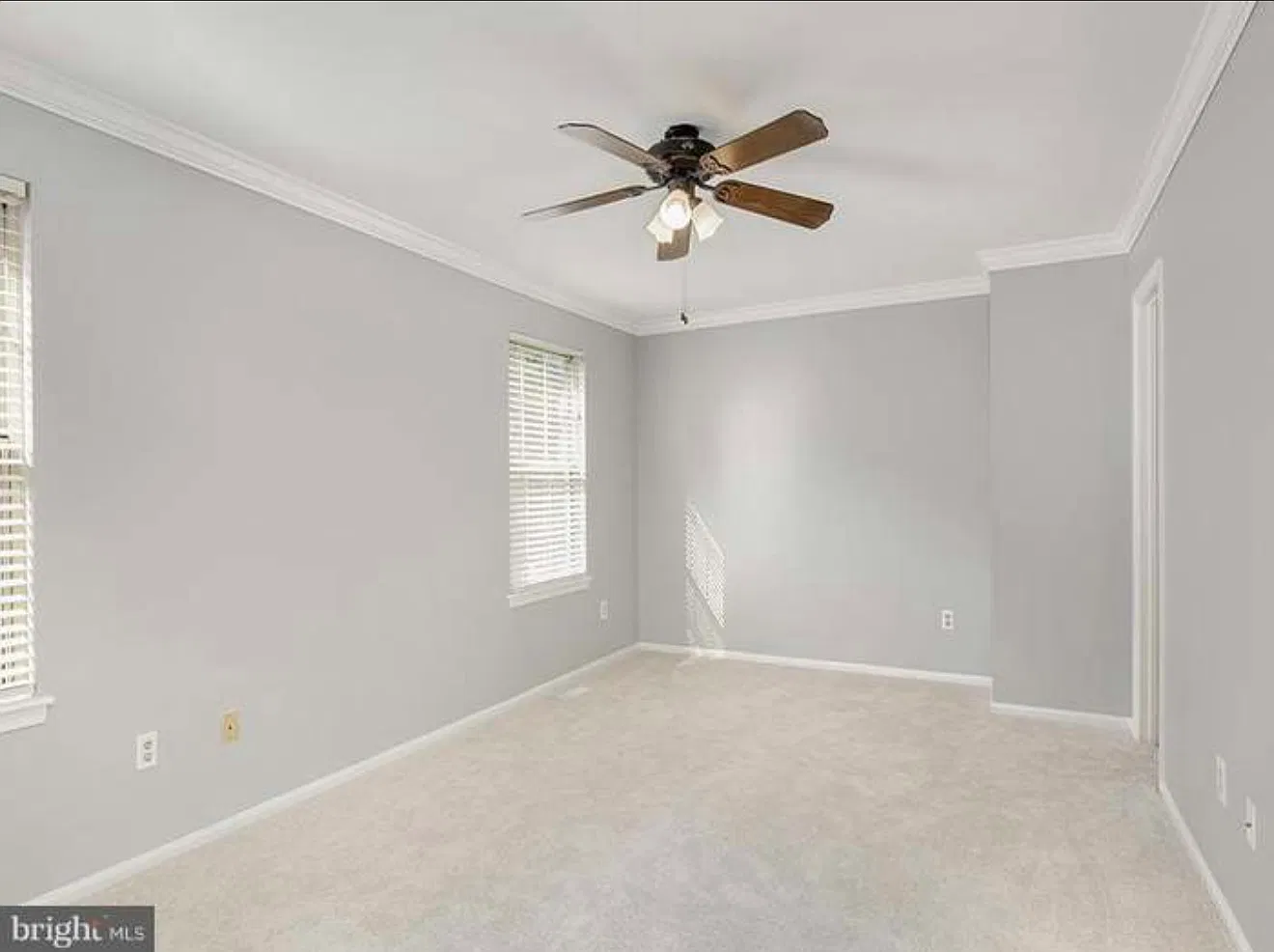 3 bed, 1294 sqft, $3,200 — Photo 4