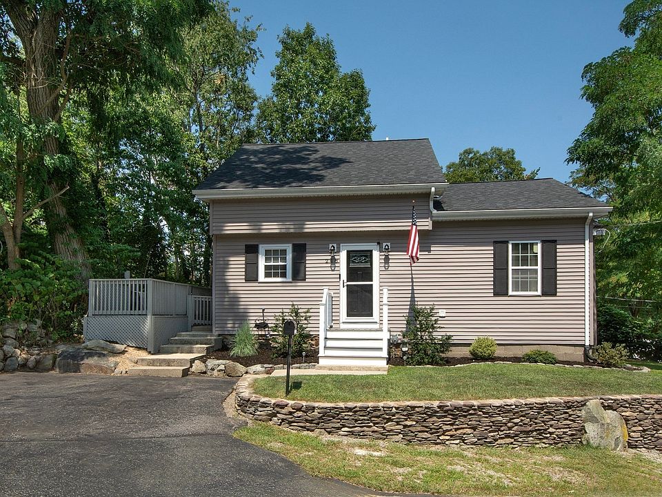 1st image of 218 Westminster Rd