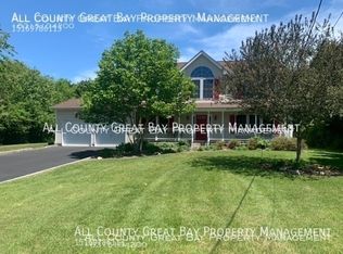 115 Hedges Ave, East Patchogue, NY 11772