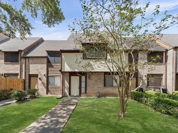 15627 Weldon Dr, Houston, TX 77032