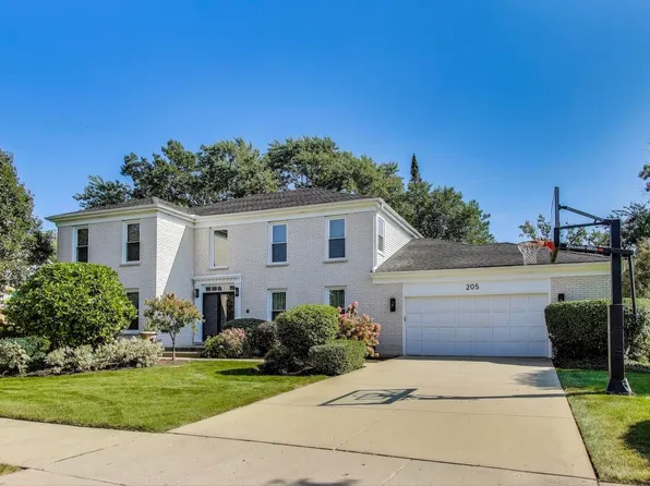 205 Oakmont Dr, Deerfield, IL 60015