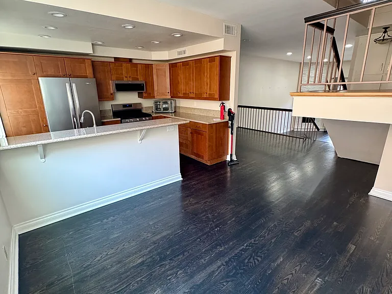 4664 Willis Ave #4 — Photo 23