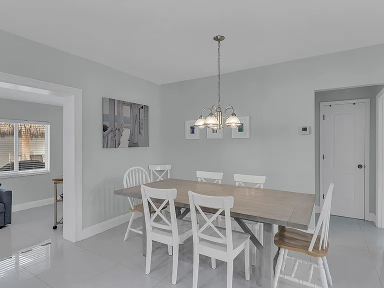 348 SE 18th Ave — Photo 19
