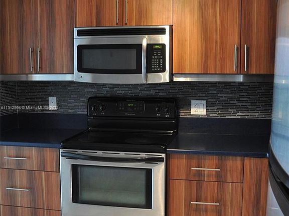 4th image of 13499 Biscayne Blvd APT 1011