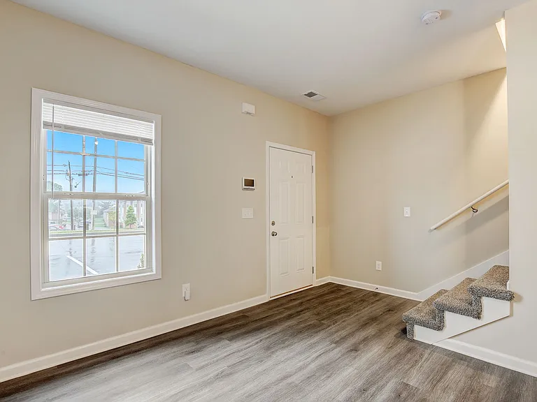Greystone Townhomes — Photo 6
