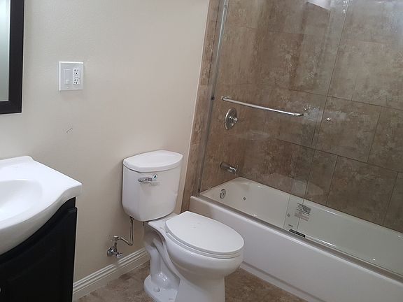 2nd image of 607 W 46th St
