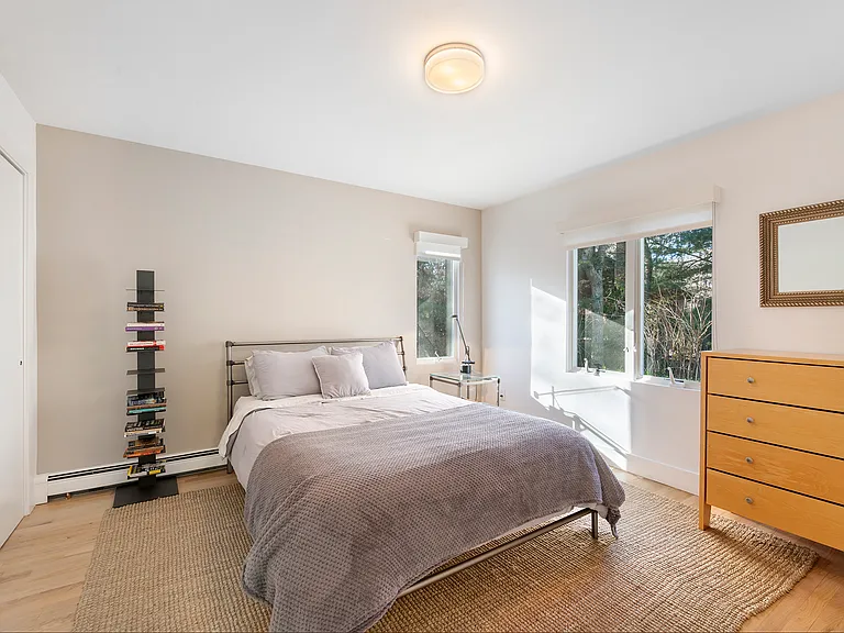 31 Diane Dr — Photo 13