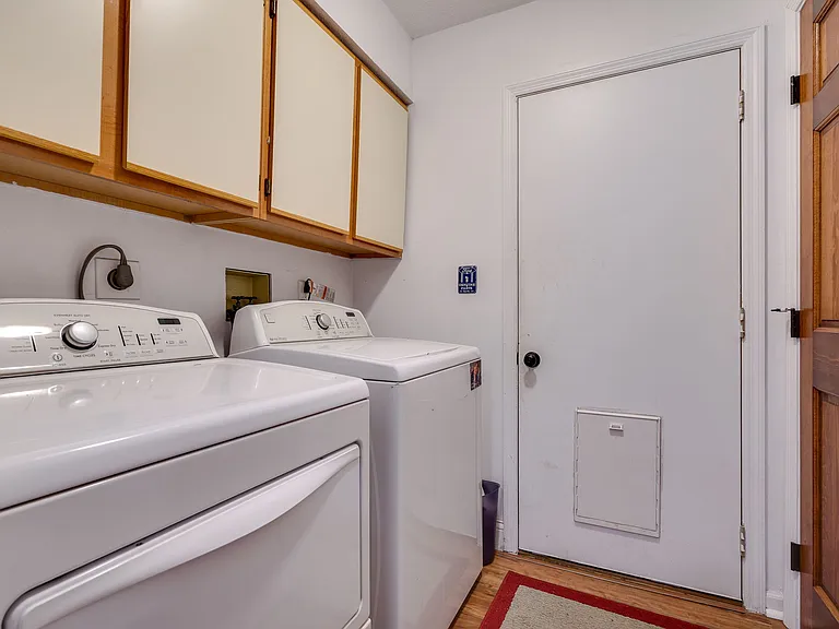 4078 Margate Dr — Photo 11