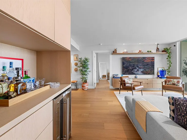 650 West Ave #908 — Photo 11