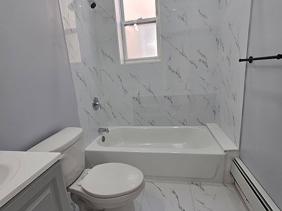 3rd image of 81 Bostwick Ave #3R1