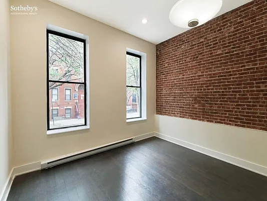 Rented by Sotheby's International Realty | media 15