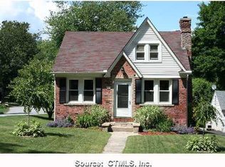 47 Old Colchester Rd, Quaker Hill, CT 06375