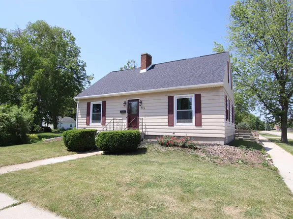 839 Minnesota Ave, North Fond Du Lac, WI 54937