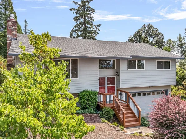 6684 Partridge Cir, Gladstone, OR 97027