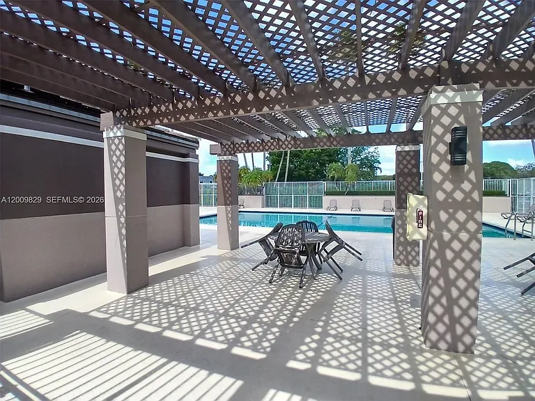 9805 NW 52nd St #509 — Photo 34