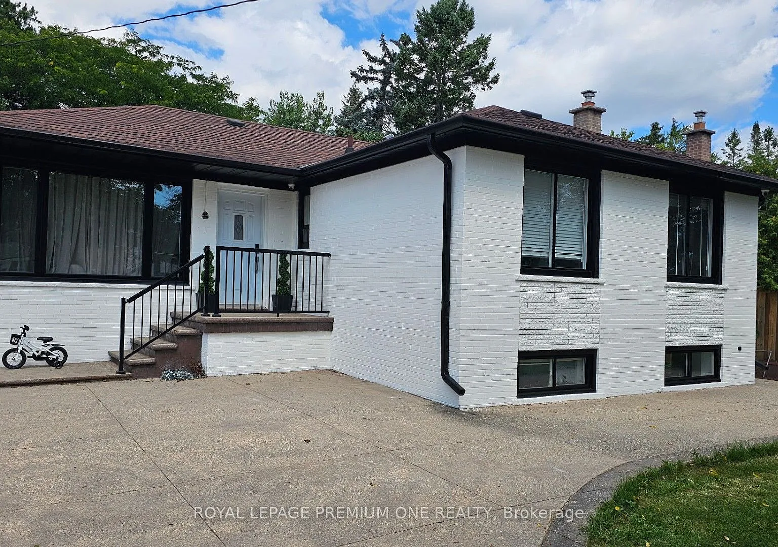 2 bed, $1,900 — Photo 1