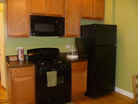 3rd image of 2251 S California Ave APT 2F
