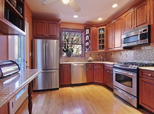 221 E 4th St, Brooklyn, NY 11218