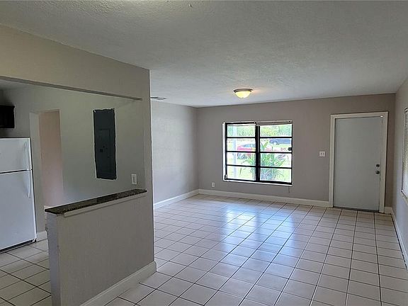 5th image of 3241 Auburn Blvd