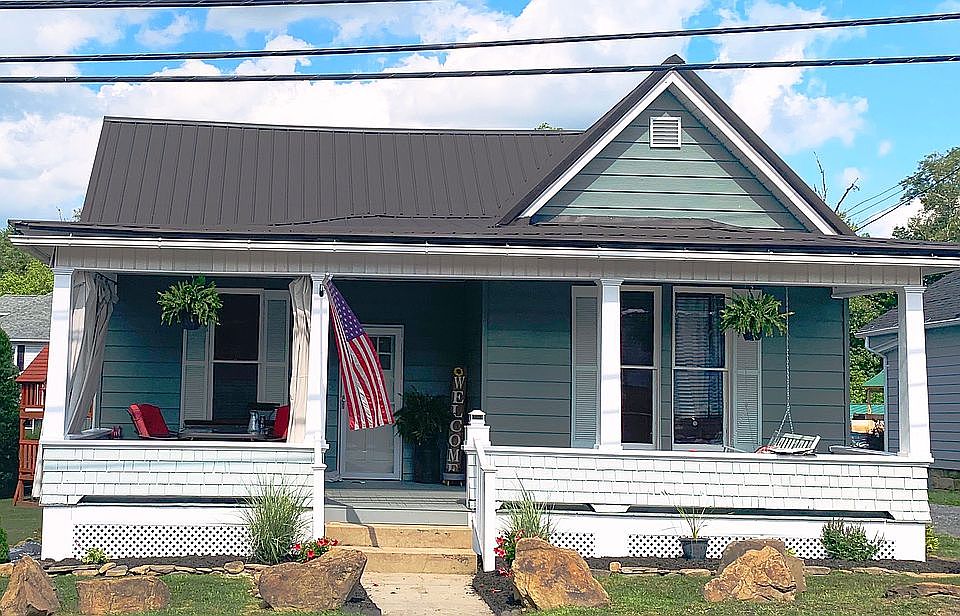 1st image of 304 Pike St