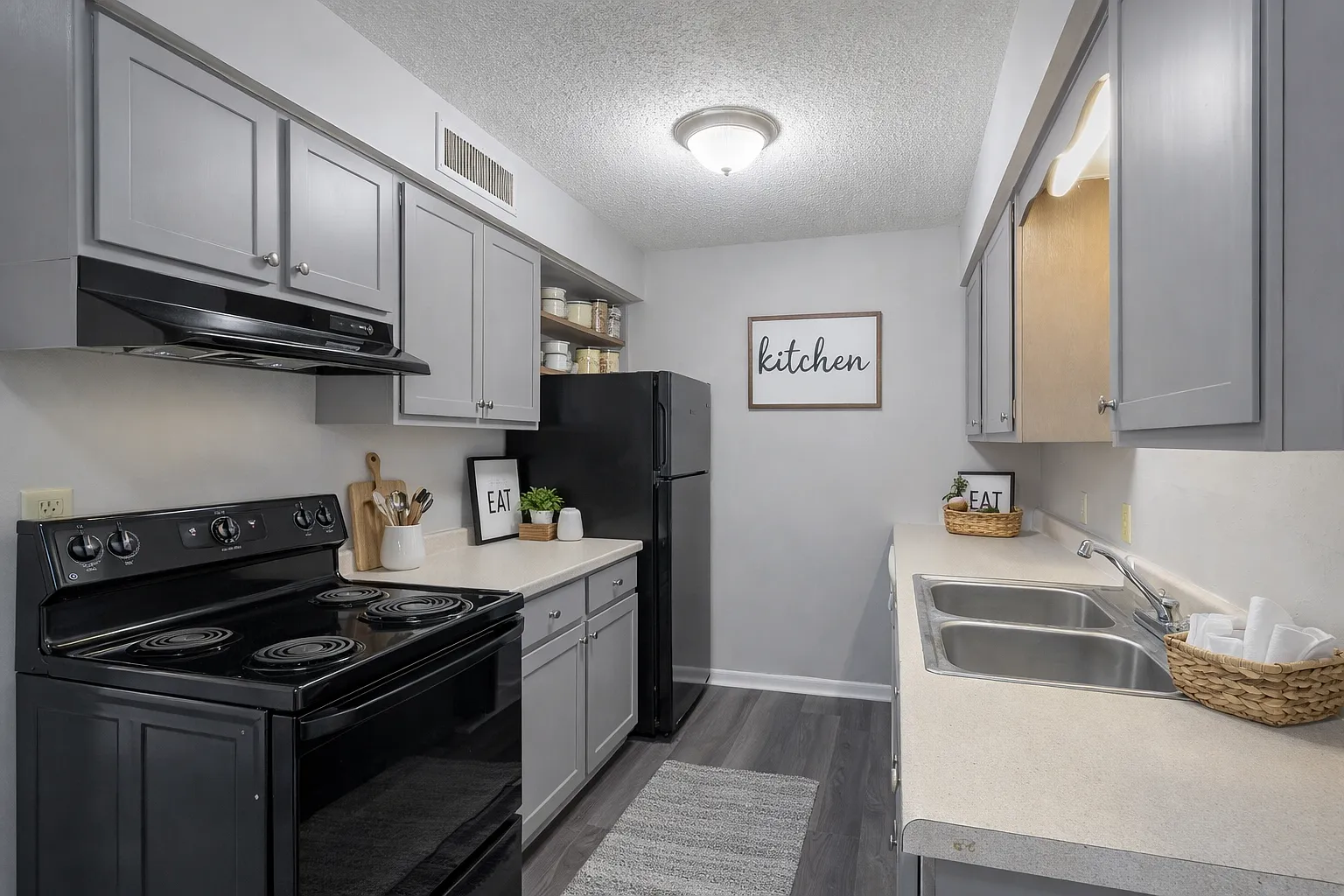 Devonshire Apartments — Photo 3