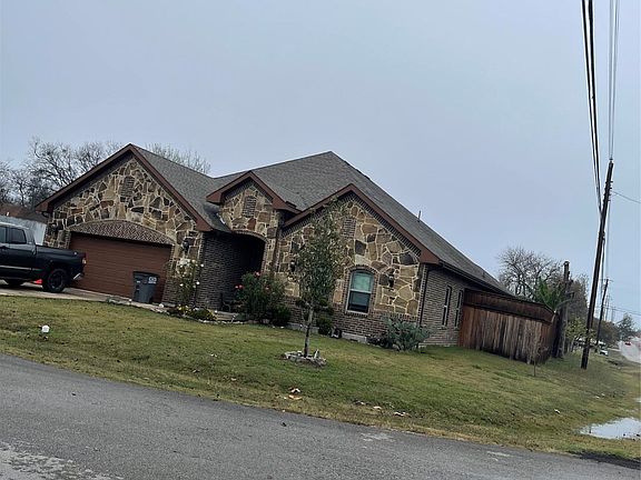 2nd image of 225 Overlook Dr