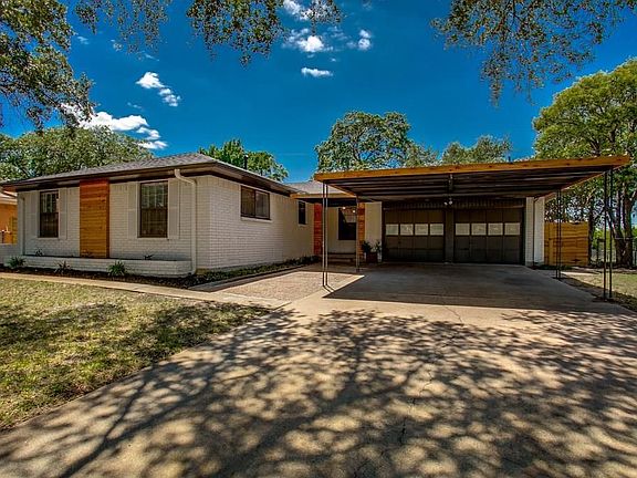 3rd image of 3144 Touraine Dr