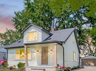 20565 Ridgemont Rd, Harper Woods, MI 48225